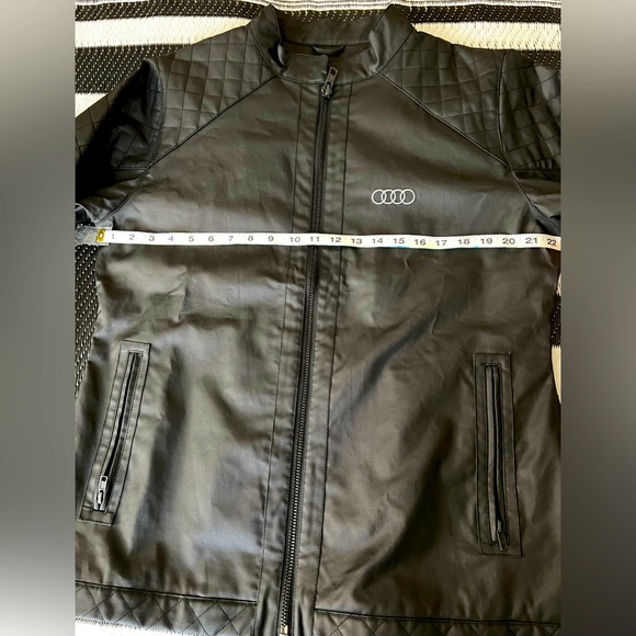 Women's Audi Racing Jacket - Picture 4 of 11